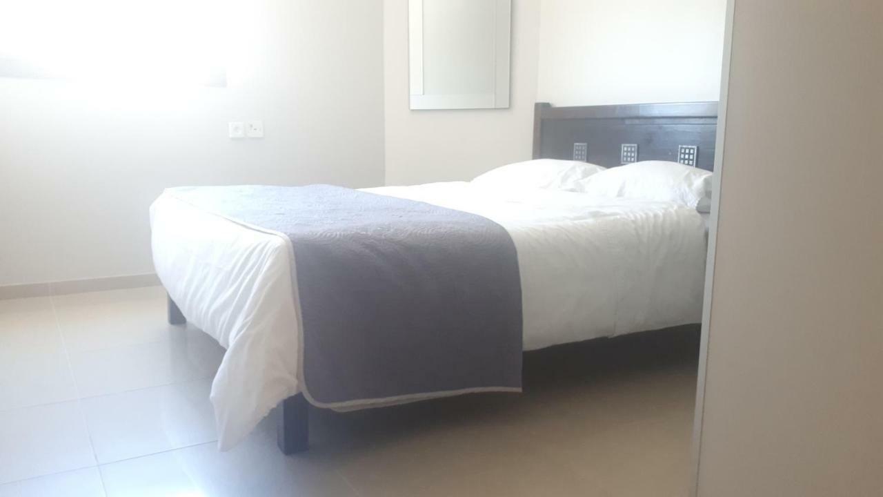 Apartment 2 Bedrooms Central Location Ashdod Ngoại thất bức ảnh