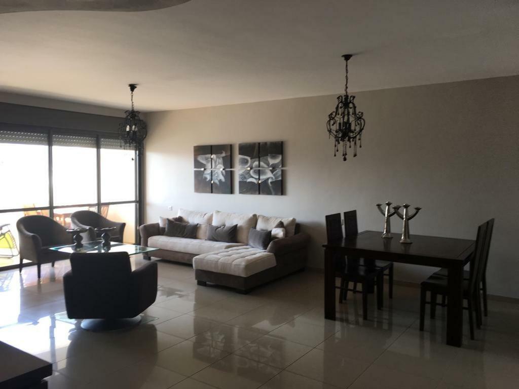 Apartment 2 Bedrooms Central Location Ashdod Ngoại thất bức ảnh